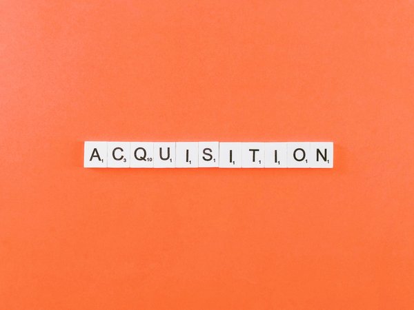 De quelle manière peut-on acquérir la connaissance du tawhid ?